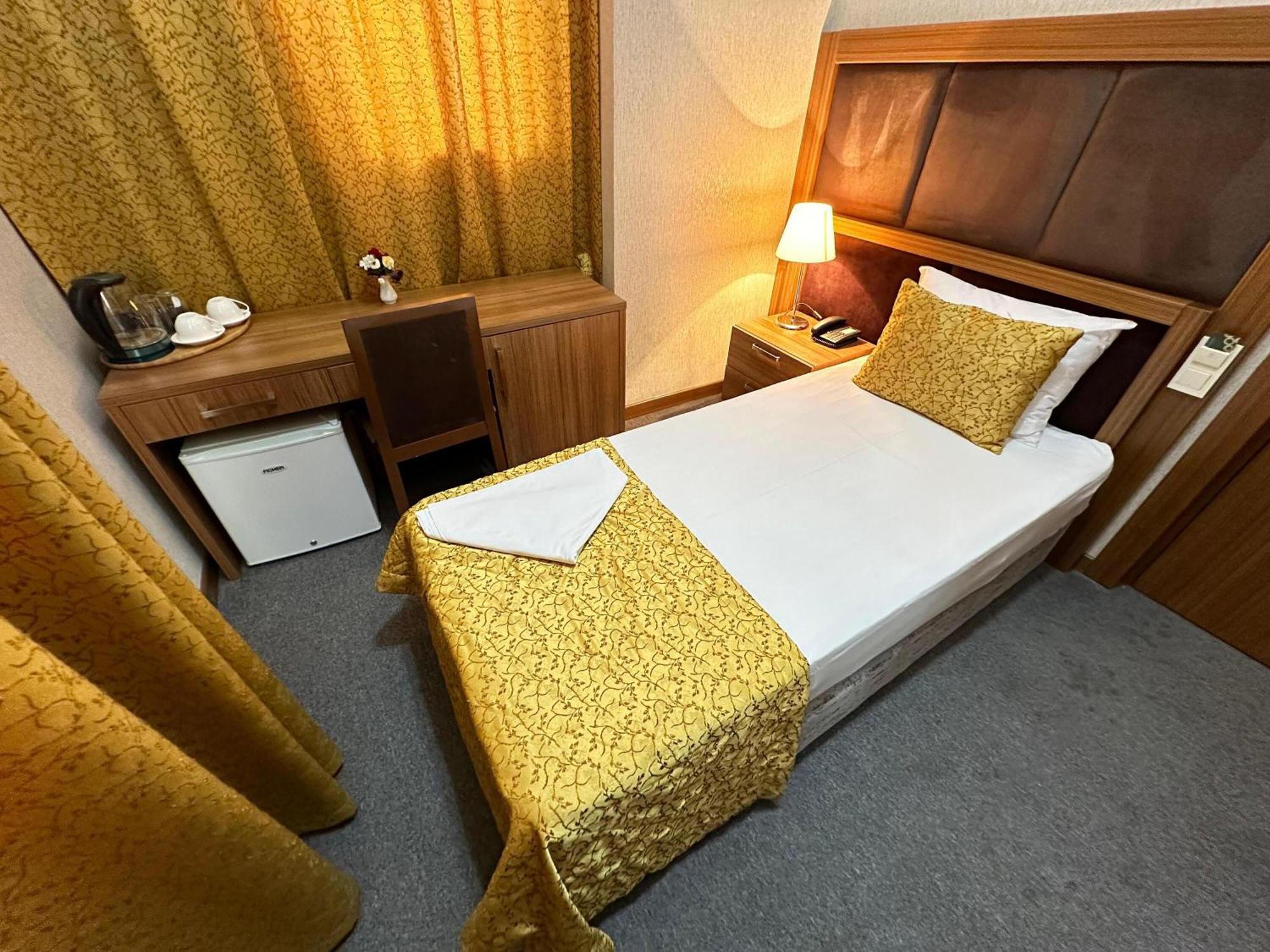 Turkiye Hotel Baku Room photo