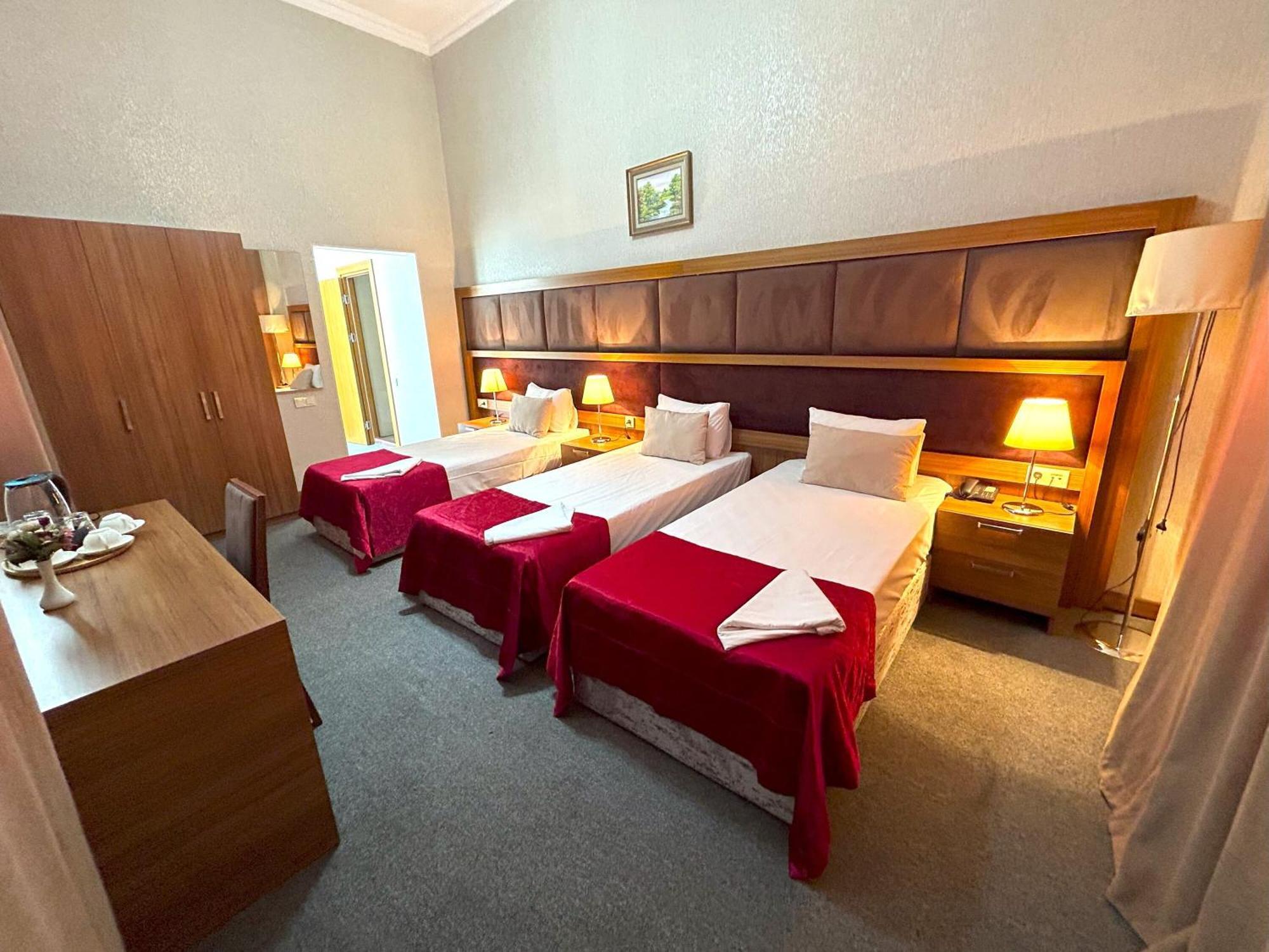 Turkiye Hotel Baku Room photo
