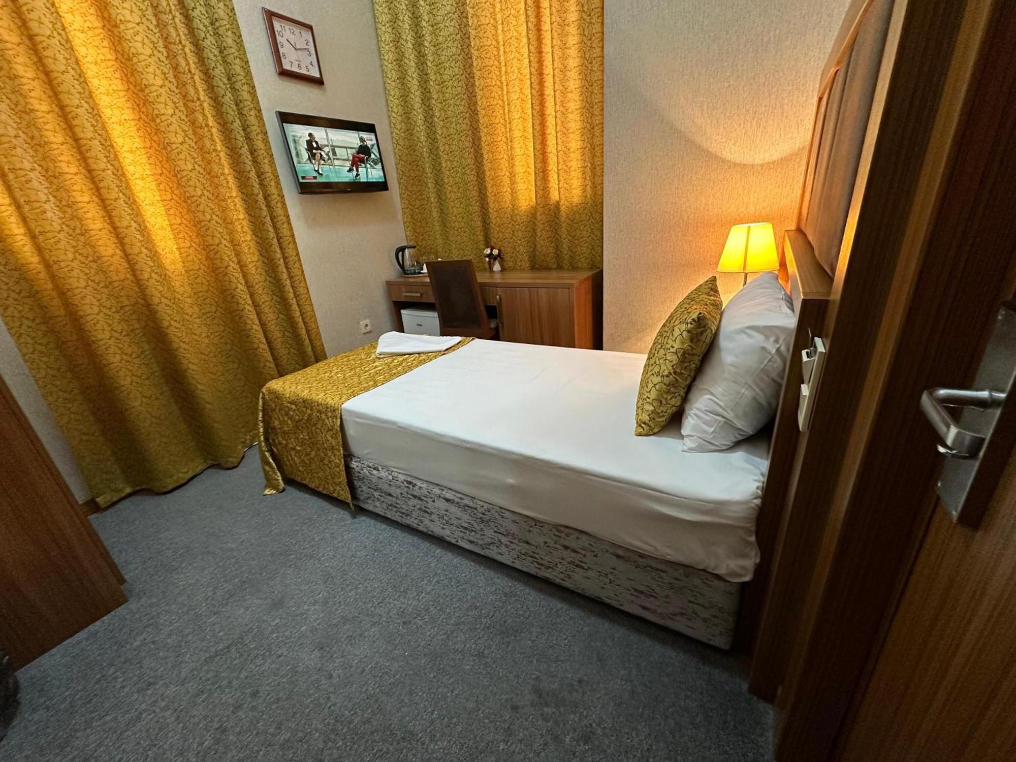 Turkiye Hotel Baku Room photo