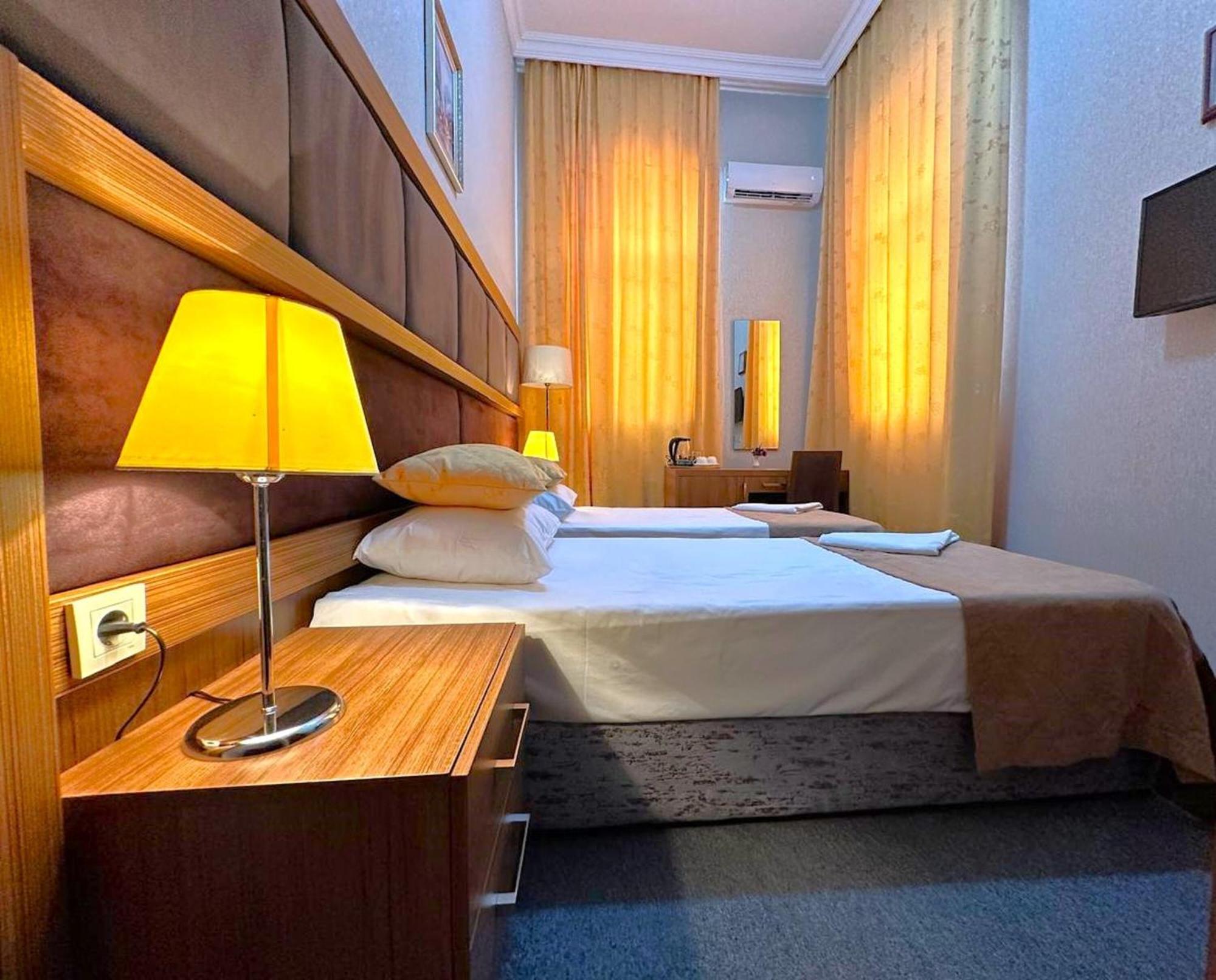 Turkiye Hotel Baku Room photo